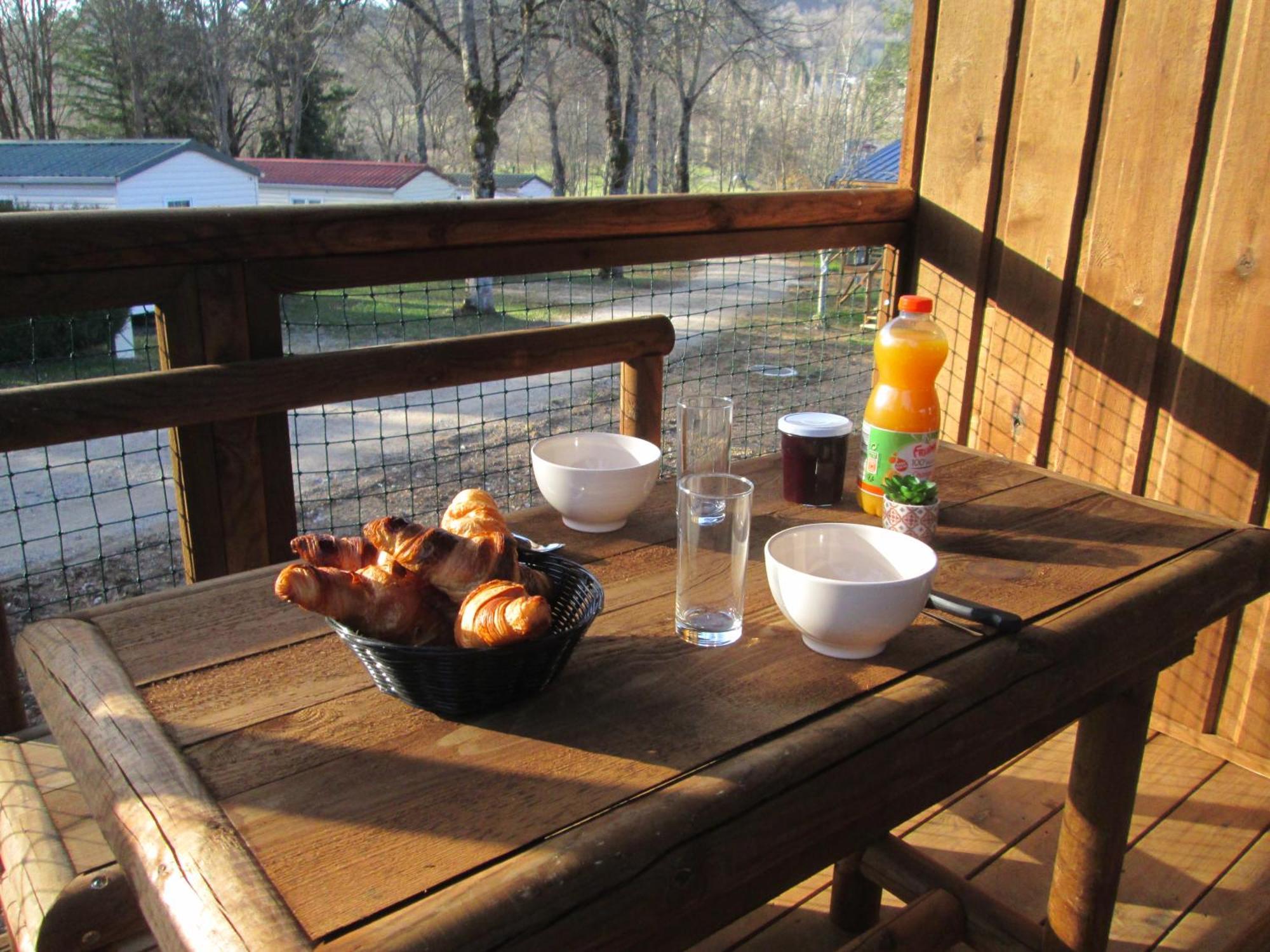Camping La Borie Basse Condat  Bagian luar foto